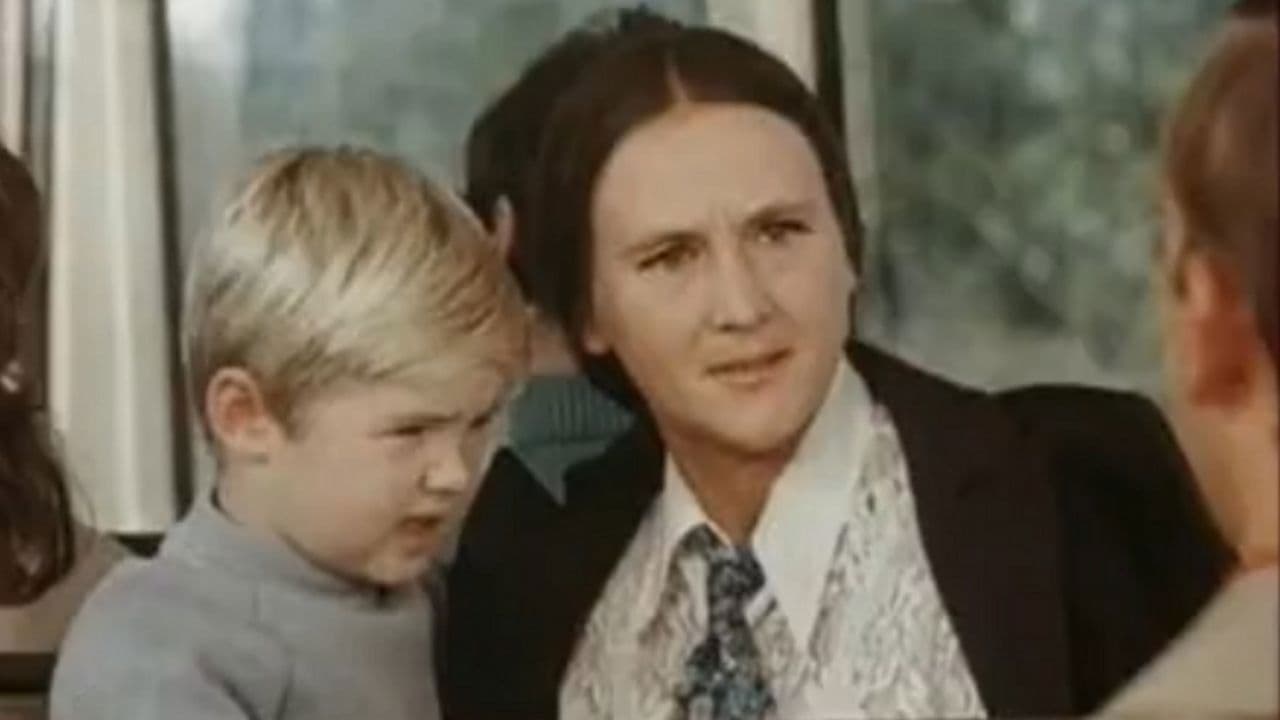 Waterdrop in the Sea backdrop